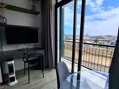 1 Bedroom Apartment For Sale in Cape Town - ZEEl.webp