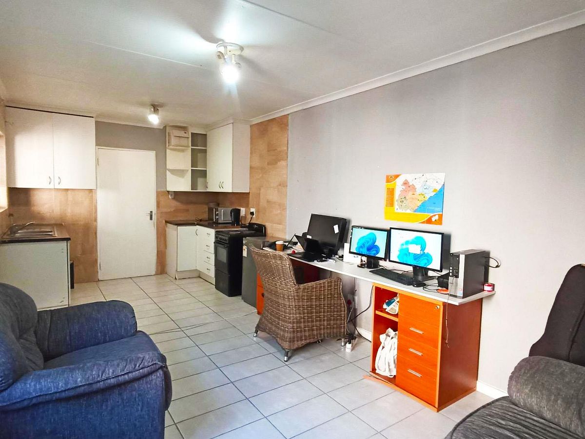 Property To Rent on Qwengo