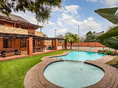 2 Bedroom Apartment To Rent in Sandton - iEOY.webp
