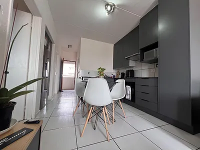 2 Bedroom Apartment To Rent in Sandton - img