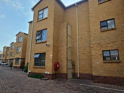 2 Bedroom Apartment To Rent in Benoni - qd4g.webp