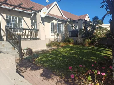 2 Bedroom Townhouse For Sale in Edenvale - jLU1.webp