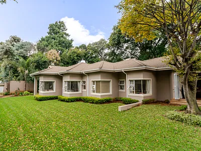 4 Bedroom House For Sale in Bedfordview - wIis.webp