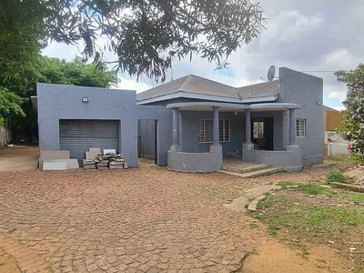 4 Bedroom House For Sale in Germiston - img