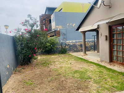 3 Bedroom House For Sale in Chief A. Luthuli Park, Benoni - Qd5V.webp