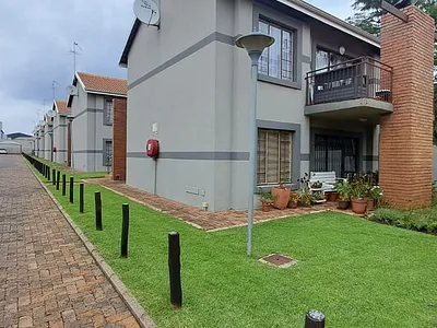 2 Bedroom Apartment For Sale in Benoni - q3Dn.webp