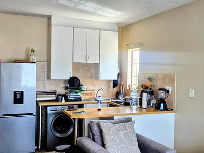 1 Bedroom Apartment For Sale in Boksburg - SdYu.webp