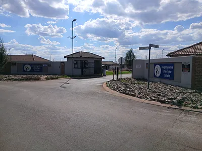 2 Bedroom House For Sale in Boksburg - img