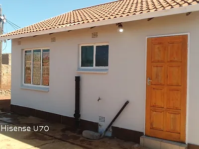 2 Bedroom House For Sale in Katlehong - izoY.webp