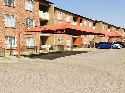 2 Bedroom Apartment For Sale in Boksburg - TDK4.webp