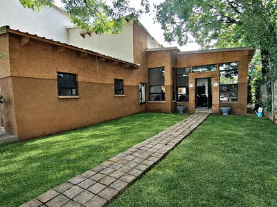 11 Bedroom House For Sale in Benoni - D3jl.webp