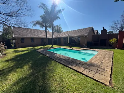 4 Bedroom House For Sale in Alberton - 3VR9.webp