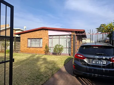 3 Bedroom House For Sale in Benoni - eiB2.webp