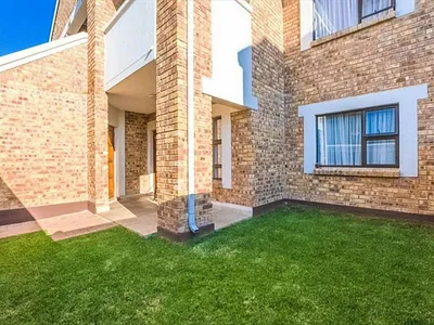 3 Bedroom Apartment For Sale in Boksburg - e7KG.webp