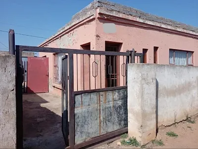 2 Bedroom House For Sale in Benoni - 11fK.webp