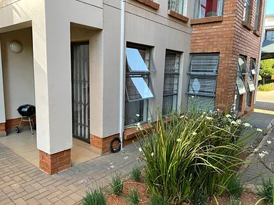 2 Bedroom Apartment For Sale in Boksburg - cg2N.webp