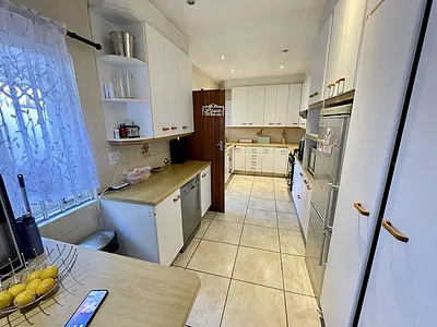 3 Bedroom House For Sale in Edenvale - 2V3U.webp