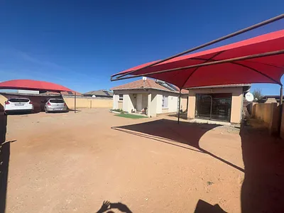 2 Bedroom House For Sale in Krugersdorp - Jhw8.webp