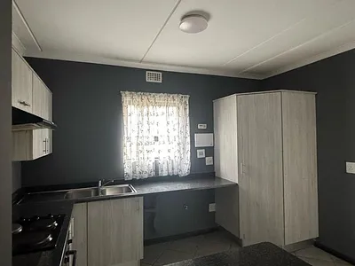 3 Bedroom Apartment To Rent in Benoni - Rk3Q.webp