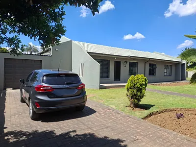 4 Bedroom House For Sale in Benoni - img
