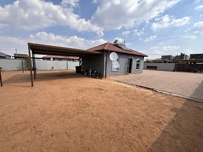 2 Bedroom House For Sale in Krugersdorp - WFga.webp