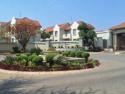 2 Bedroom Apartment For Sale in Kempton Park - Qk81.webp