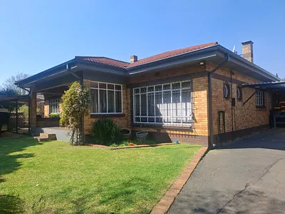 4 Bedroom House For Sale in Boksburg - BhlU.webp