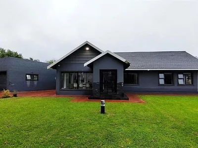 3 Bedroom House For Sale in Benoni - Ishx.webp