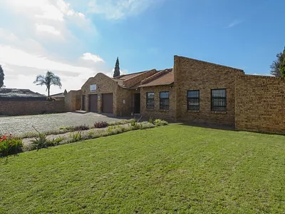 3 Bedroom House For Sale in Boksburg - img