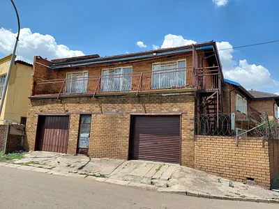 8 Bedroom House For Sale in Benoni - sNNd.webp
