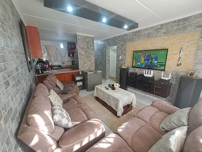 2 Bedroom Apartment For Sale in Randfontein - FDZc.webp