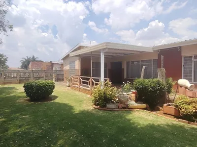 3 Bedroom House For Sale in Springs - of2K.webp