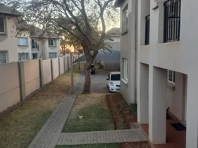2 Bedroom Apartment For Sale in Klippoortjie, Boksburg - YCFG.webp