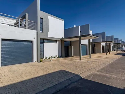 3 Bedroom Apartment For Sale in Benoni - 6kne.webp