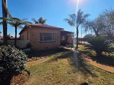 2 Bedroom House For Sale in Springs - ErOq.webp
