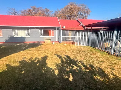 4 Bedroom House For Sale in Benoni - 6sZG.webp