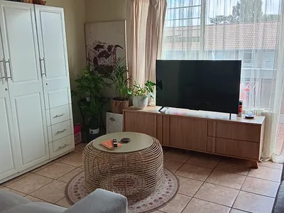 2 Bedroom Townhouse For Sale in Kempton Park - img