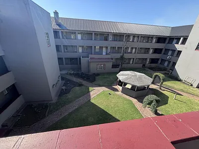 3 Bedroom Apartment For Sale in Benoni - QxBW.webp
