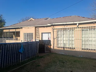 4 Bedroom House For Sale in Brakpan - 5V6F.webp