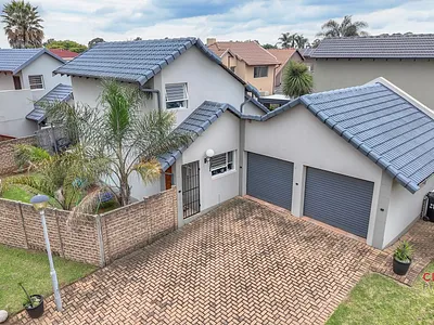 3 Bedroom Apartment For Sale in Benoni - NN7H.webp