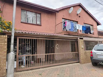 12 Bedroom House For Sale in Benoni - Cn5f.webp