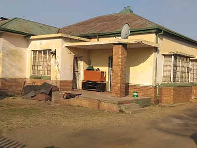 5 Bedroom House For Sale in Benoni - PxtQ.webp