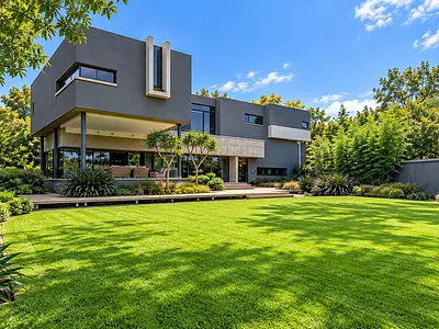 5 Bedroom House For Sale in Benoni - tDHK.webp