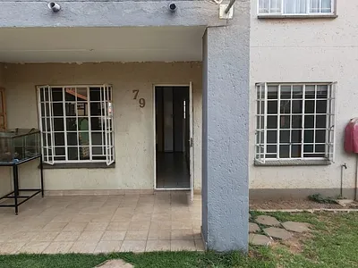 2 Bedroom Townhouse To Rent in Boksburg - QKZj.webp