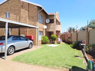 2 Bedroom Apartment For Sale in Brakpan - JfD5.webp
