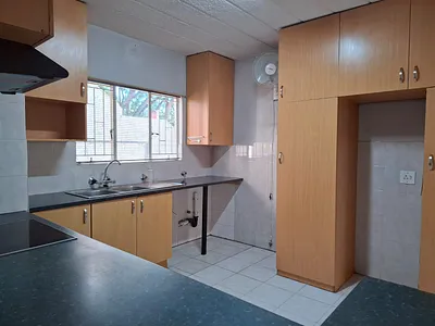 3 Bedroom Apartment To Rent in Edenvale - 2T0m.webp