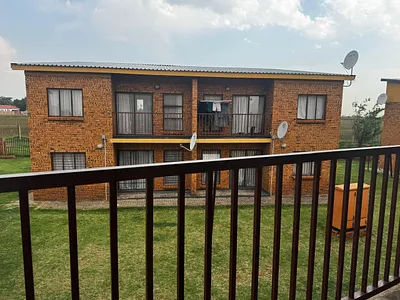 2 Bedroom Apartment For Sale in Boksburg - gP6F.webp