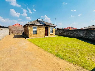 2 Bedroom House For Sale in Benoni - l3Yl.webp