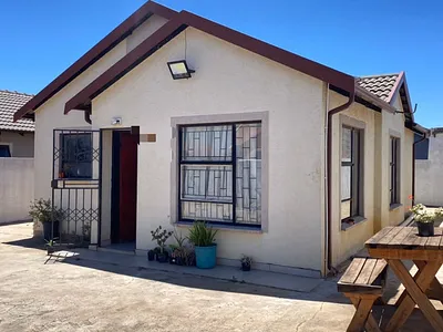3 Bedroom House For Sale in Benoni - m1CY.webp