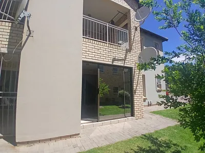 3 Bedroom Townhouse To Rent in Kempton Park - W04Z.webp
